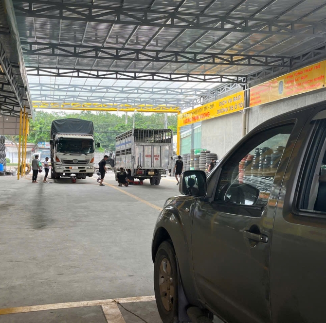 Hệ thống phân phối lốp ô tô Vương Thịnh Vượng